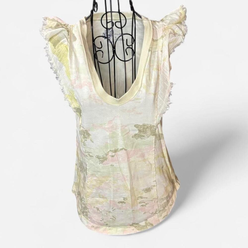 Anthropologie Pilcro Pastel Camo Flutter Sleeve V-Neck Tee Top XS Cotton blend